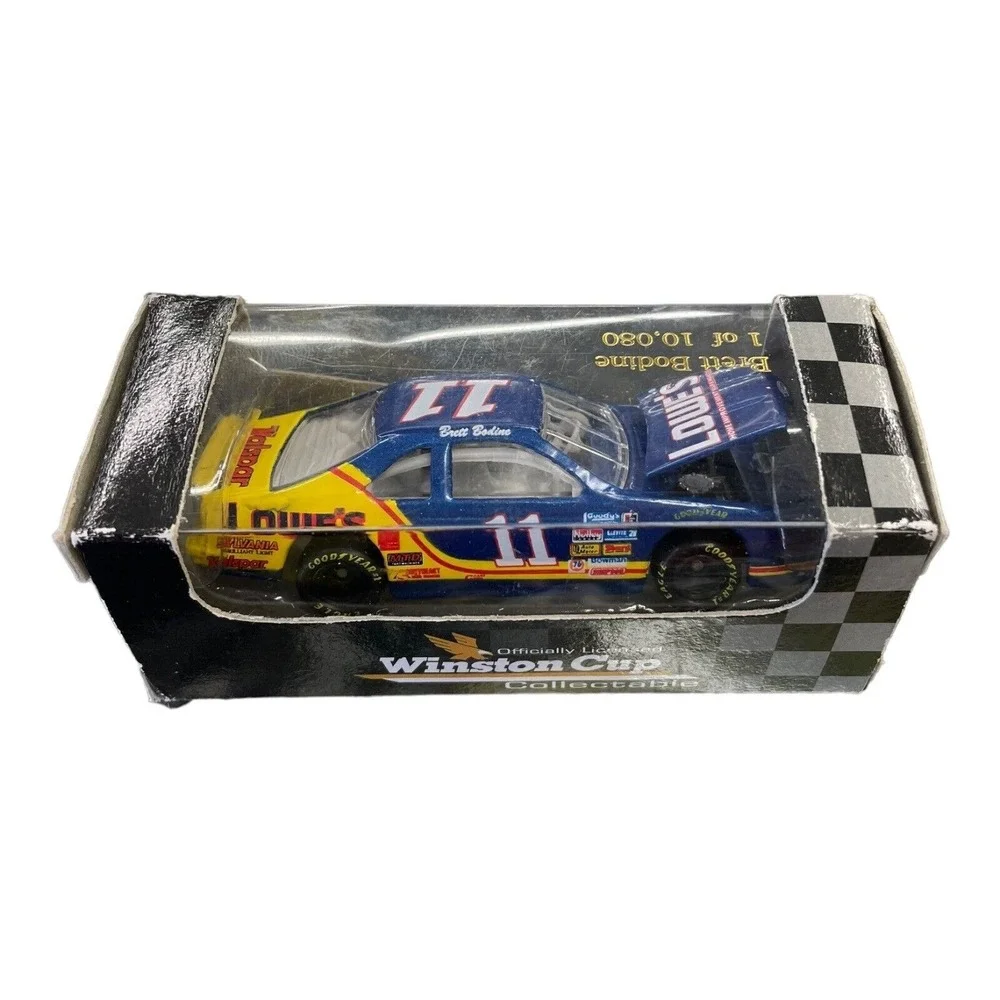 Brett Bodine Lowes 1/64 Open Hood RCCA‎ 1995 Action